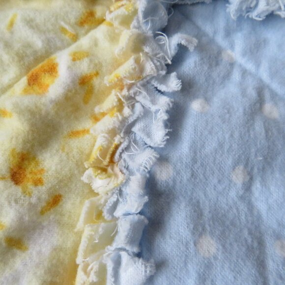 Flannel Rag Quilt With Batting 42 x 42 Blue and Yellow With Ducks - Picture 7 of 12